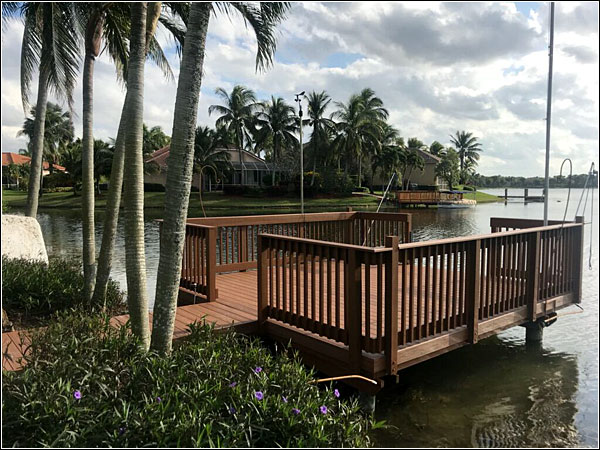 Custom deck by Morrison Contractors