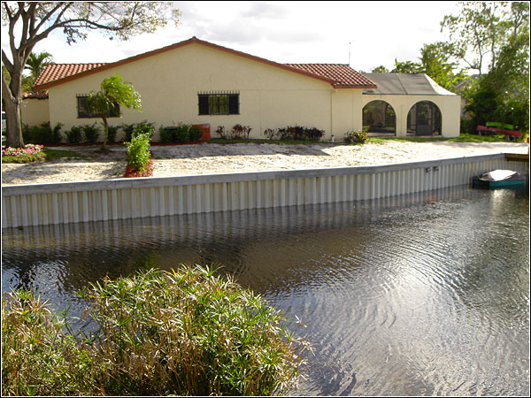 Custom deck by Morrison Contractors