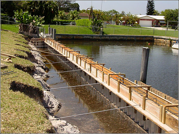 Custom deck by Morrison Contractors